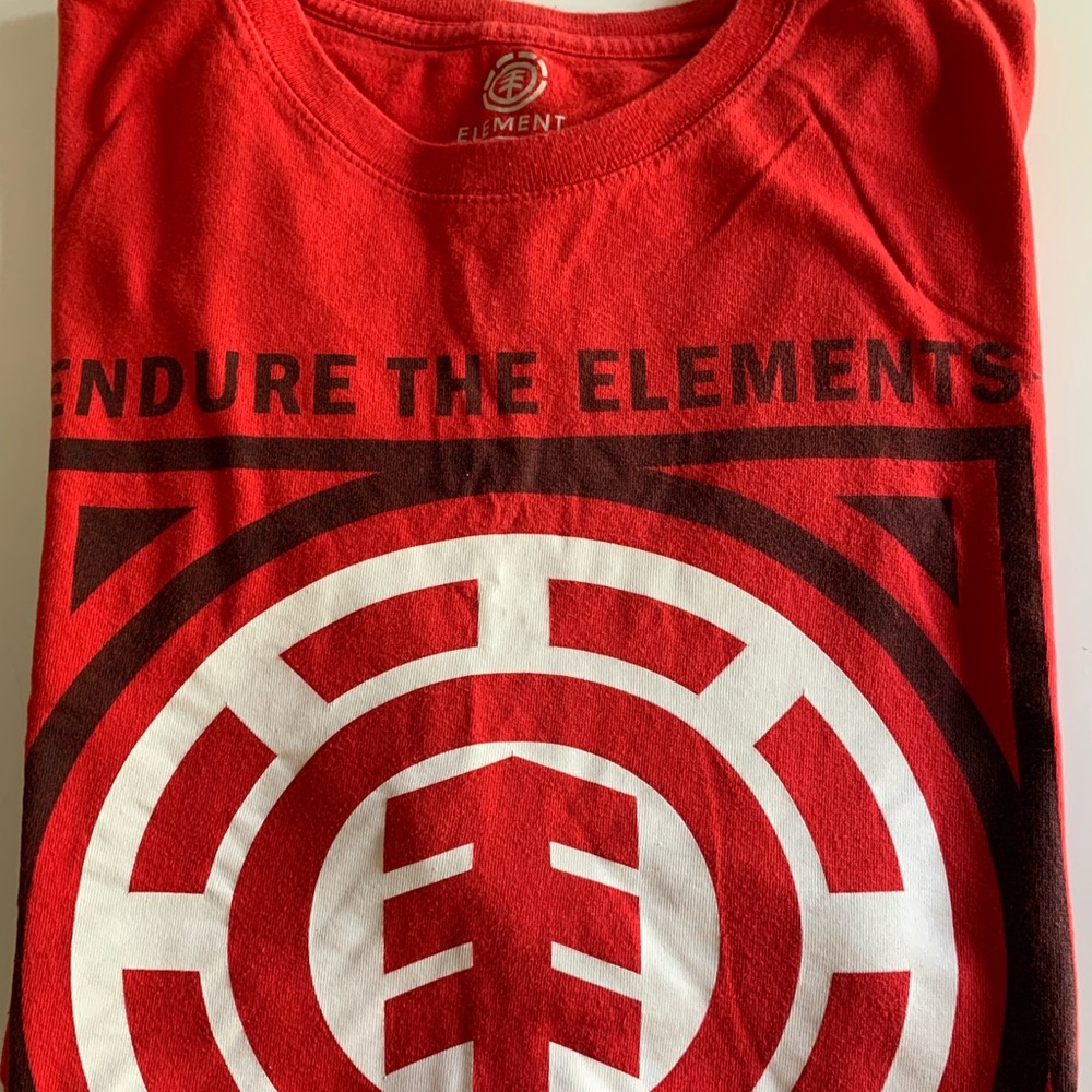 Men’s XL Element Red Tee